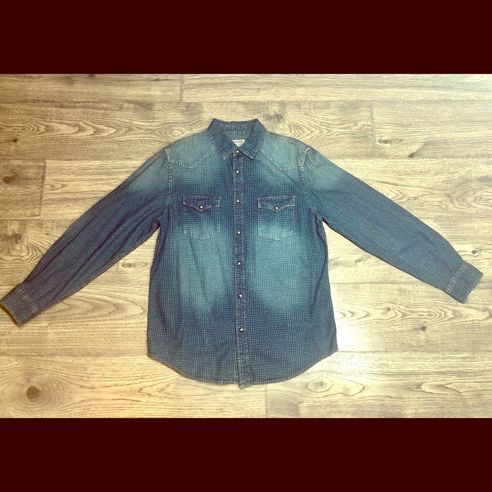 Men’s casual button down